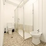 Urban Moura Flat By House And People *