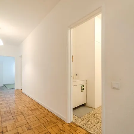 Apartment Urban Moura Flat By House And People