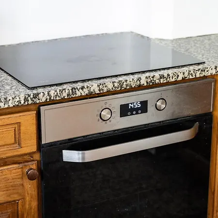 Urban Moura Flat By House And People *